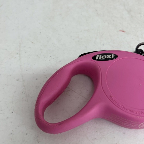 Flexi New Classic Retractable Dog Leash, Cord, 10 Ft For Dogs up to 18 lbs - Picture 6 of 10